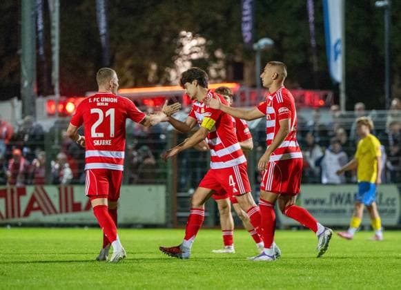 Fußball, Herren, Saison 2025 2026, Testspiel, FSV 63 Luckenwalde - 1. FC Union Berlin, v. l. Tim Skarke (1. FC Union Berlin), Diogo Leite (1. FC Union Berlin), Marin Ljubicic (1. FC Union Berlin), Jubel nach Tor zum 0:2, 08.10. 2025, Copyright: xMatthiasxKochx