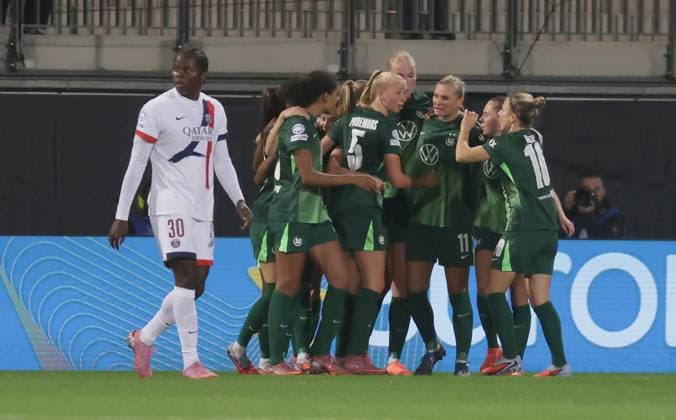 Torjubel 1-0 Alexandra Popp (VfL Wolfsburg) Fussball, Frauen, Saison 2025 2026, Womens Champions League, VfL Wolfsburg gegen Paris SG, 4-0