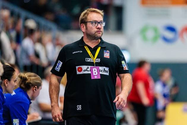 Steffen Birkner (HSG Blomberg-Lippe, Trainer) GER, HSG Blomberg-Lippe vs. HSG Bensheim Auerbach, Handball, 1. Bundesliga Frauen, 8. Spieltag, Spielzeit 2025 2026, 08.10.2025 GER, HSG Blomberg-Lippe vs. HSG Bensheim Auerbach, Handball, 1. Bundesliga Frauen, 8. Spieltag, Spielzeit 2025 2026, 08.10.2025 Blomberg Copyright: xEibner-Pressefoto JanxRollingerx EP_JSK