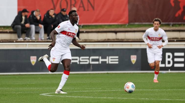 BAU 09.10.2025 Stuttgart Fußball VfB Stuttgart vs. SV Elversberg, Silas (VfB, vorn)