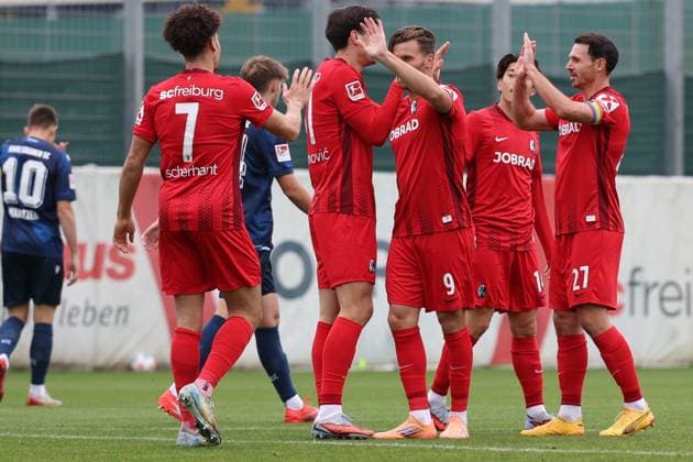 09.10.2025, xrekx, Fussball Testspiel, SC Freiburg - Karlsruher SC v.l. Torjubel nach dem Tor zum celebrating the goal celebrate 1:0 durch Igor Matanovic (SC Freiburg) mit Lucas Höler Hoeler (SC Freiburg) (DFL DFB REGULATIONS PROHIBIT ANY USE OF PHOTOGRAPHS as IMAGE SEQUENCES and or QUASI-VIDEO) Freiburg