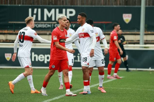 09.10.25 VfB Stuttgart - SV Elversberg Deutschland, Stuttgart, 09.10.2025, Fussball, Bundesliga, Testspiel, VfB Stuttgart - SV Elversberg: v.l. Chris Führich, Nikolas Nartey (beide VfB Stuttgart); Jubel Tor 2:0 Führich.