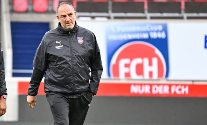 09.10.2025 - Fussball - Saison 2025 2026 - Testspiel Freundschaftsspiel Vorbereitungsspiel : 1. FC Heidenheim FCH - SpVgg Greuther Fürth ( Kleeblatt ) - - xwoxzix - Frank Schmidt (Trainer 1. FC Heidenheim FCH )