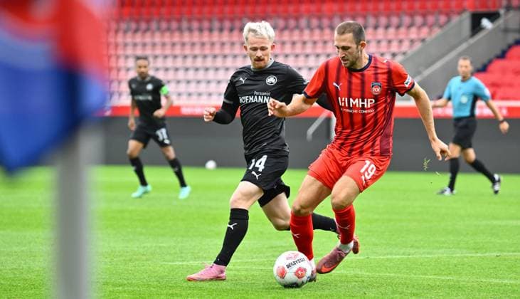 09.10.2025 - Fussball - Saison 2025 2026 - Testspiel Freundschaftsspiel Vorbereitungsspiel : 1. FC Heidenheim FCH - SpVgg Greuther Fürth ( Kleeblatt ) - - xwoxzix - Jomaine Consbruch (14, SpVgg Greuther Fürth ) Jonas Föhrenbach Foehrenbach (19, 1. FC Heidenheim FCH )