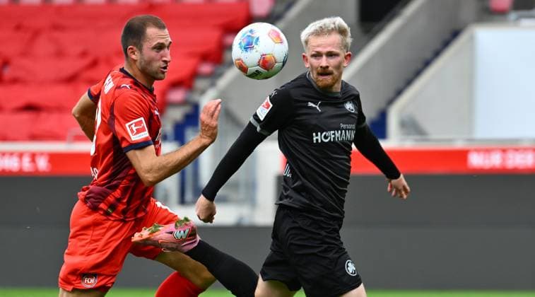 09.10.2025 - Fussball - Saison 2025 2026 - Testspiel Freundschaftsspiel Vorbereitungsspiel : 1. FC Heidenheim FCH - SpVgg Greuther Fürth ( Kleeblatt ) - - xwoxzix - Jonas Föhrenbach Foehrenbach (19, 1. FC Heidenheim FCH ) Jomaine Consbruch (14, SpVgg Greuther Fürth )