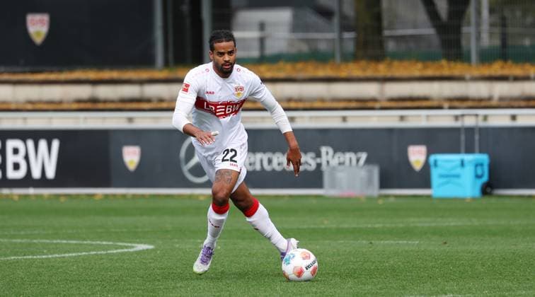 BAU 09.10.2025 Stuttgart Fußball VfB Stuttgart vs. SV Elversberg, Lorenz Assignon (VfB)