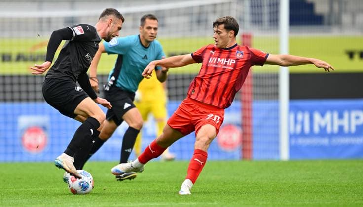 09.10.2025 - Fussball - Saison 2025 2026 - Testspiel Freundschaftsspiel Vorbereitungsspiel : 1. FC Heidenheim FCH - SpVgg Greuther Fürth ( Kleeblatt ) - - xwoxzix - Dennis Srbeny (7, SpVgg Greuther Fürth ) Luca Kerber (20, 1. FC Heidenheim FCH )