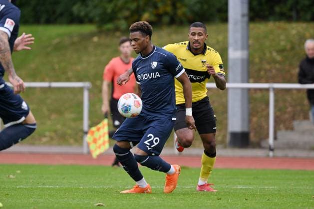Farid Alfa-Ruprecht (VfL Bochum) in Aktion 09.10.2025, Fussball 2. Bundesliga, Saison 2025 2026, Testspiel, VfL Bochum - Alemannia Aachen Bochum Nordrhein Westfalen Deutschland