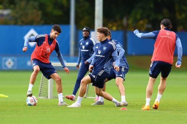 8 Daniel Elfadli (Hamburger SV) Fußball I Herren I Training I Saison 2025-2026 I Hamburger SV I 09.10.2025 I Trainingsplätze Volksparkstadion