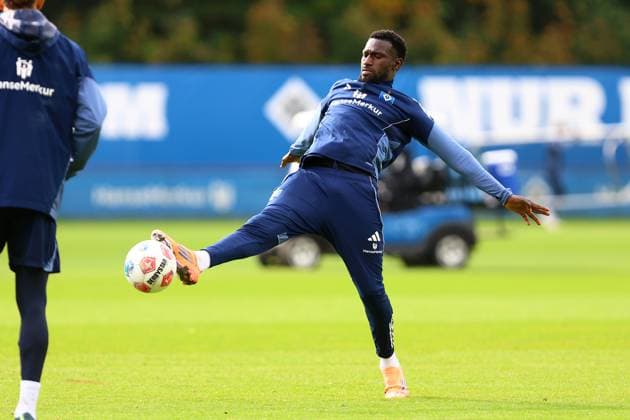 18 Bakery Jatta (Hamburger SV) Fußball I Herren I Training I Saison 2025-2026 I Hamburger SV I 09.10.2025 I Trainingsplätze Volksparkstadion