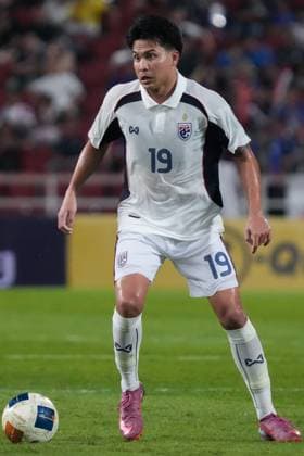 Thailand Vs Chinese Taipei in Bangkok - 09 Oct 2025 Thitiphan Puangjan of Thailand seen in action during the Asian Cup 2027 Qualifiers Group D Match between Thailand and Chinese Taipei at Rajamangala National stadium. Final score; Thailand 2 : 0 Chinese Taipei. Bangkok Thailand Copyright: xPeeraponxBoonyakiatx xSOPAxImagesx THvCHTPmark-5