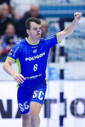 09.10.2025, xydrx, Handball, 1.HBL, VFL Gummersbach - HC Erlangen, Schwalbe-Arena: Milos Vujovic (VFL Gummersbach 6) jubelnd, Nordrhein-Westfahlen Deutschland