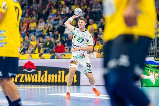 Oskar Sunnefeldt (27; FAG) wirft den Ball Oskar Sunnefeldt (27; FAG) wirft Copyright: xSpeedshotx