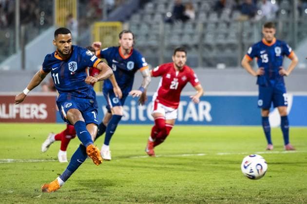 ATTARD - (l-r) Cody Gakpo of the Netherlands scores a goal at the National Stadium during the Dutch national team, Nationalteam s 2026 FIFA World Cup, WM, Weltmeisterschaft, Fussball qualifying match against Malta. ANP KOEN VAN WEEL xVIxANPxSportx xxANPxIVx 538793124 originalFilename: 538793124.jpg