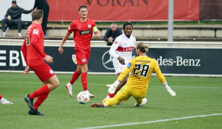09.10.25 VfB Stuttgart - SV Elversberg Deutschland, Stuttgart, 09.10.2025, Fussball, Bundesliga, Testspiel, VfB Stuttgart - SV Elversberg: Mohamed Sankoh (VfB Stuttgart).