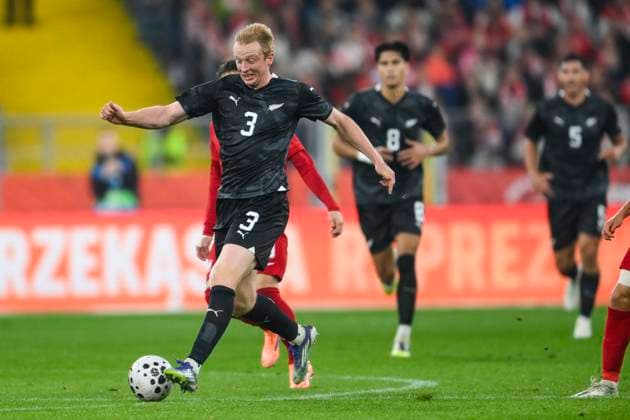 Francis de Vries of New Zealand, New Zealand All Whites v Poland, men™s International Friendly, Länderspiel, Nationalmannschaft football match at Silesian Stadium, Chorzow, Poland on Thursday 9 October 2025. Photo credit: Adam Nurkiewicz Chorzow Poland Copyright: xAdamxNurkiewiczx xx