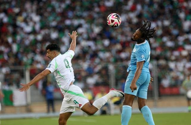 Algeria v Somalia - 2026 FIFA World Cup, WM, Weltmeisterschaft, Fussball Qualifier Algerian player Ibrahim Baghdad Bounedjah (L) is in action during the 2026 FIFA World Cup qualifying football match between Somalia and Algeria in Oran, Algeria, on October 9, 2025. Oran Algeria  Copyright: xAPPx originalFilename:app-notitle251009_npwSE.jpg