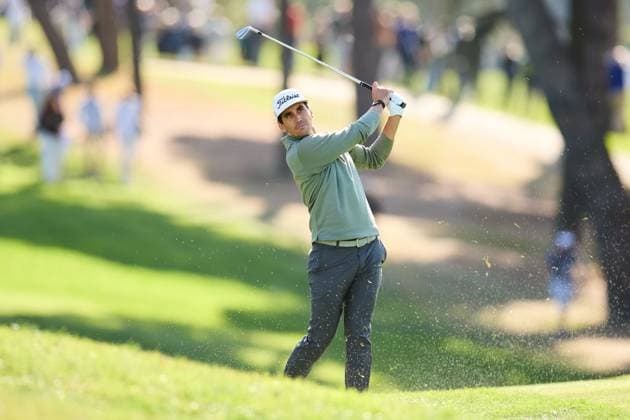 Open de Espa–a presented by Madrid 2025 - Day Two Rafa Cabrera Bello of Spain plays his second shoot on the sixteenth hole during the Open de Espa–a presented by Madrid 2025 at Club de Campo Villa de Madrid on October 10, 2025, in Madrid, Spain. Madrid Club de Campo Villa de Madrid Madrid Spain RL_OpESP_DPWT_000263 Copyright: xRicardoxLarreinax