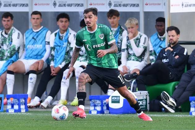 Fußball Testspiel Borussia Mönchengladbach - SC Preußen Münster am 10.10.2025 auf dem FohlenPlatz in Mönchengladbach Oliver Batista Meier ( Münster )