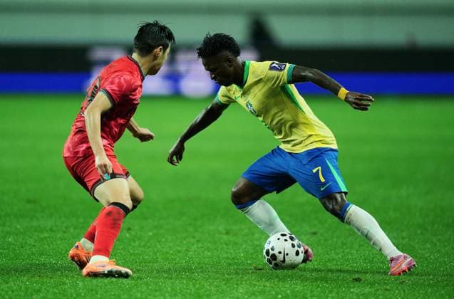 Friendly football match ( South Korea vs Brazil - 20251010 ) SEOUL, SOUTH KOREA, OCT 10: Vinicius Jr. of Brazil National Football Team during the friendly football match match between South Korea National Football Team and Brazil National Football Team at the Seoul World Cup Stadium in Seoul, South Korea on October 10, 2025. (Editorial Use Only) Seoul the Seoul World Cup Stadium South Korea 8230_285278 Copyright: xSeokyongxLee PentaxPressx
