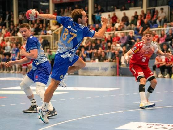 Torwurf von Maxim Schalles (TV Grosswallstadt, 87) TuSEM Essen vs. TV Grosswallstadt, Handball, 2. Bundesliga, 7. Spieltag, Saison 2025 2026, 10.10.2025 TuSEM Essen vs. TV Grosswallstadt, Handball, 2. Bundesliga, 7. Spieltag, Saison 2025 2026, 10.10.2025 Essen Copyright: xEibner-Pressefoto DamianxKruczynx EP_DKI