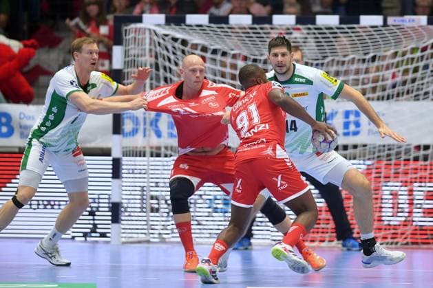 Sadou Ntanzi (MT Melsungen 91) (am Ball), Marko Mamic (SC DHfK Leipzig 14), Arnar Freyr Arnarsson (MT Melsungen 21) , GER, MT Melsungen - SC DHfK Leipzig, Handball, 1. Bundesliga, 8. Spieltag, Saison 2025 2026, 10.10.2025, GER, MT Melsungen - SC DHfK Leipzig, Handball, 1. Bundesliga, 8. Spieltag, Saison 2025 2026, 10.10.2025 Kassel Copyright: xEibner-Pressefotox xRolandxSippex EP_RSL