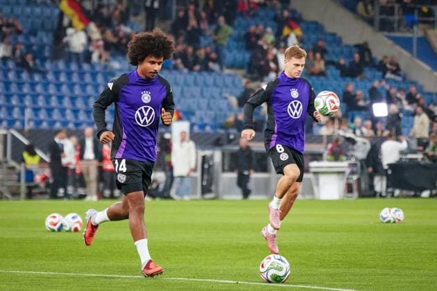 Fussball: FIFA WM Qualifikation Europa 2025 26, 7. Spieltag - Deutschland vs Luxemburg - PreZero-Arena (Sinsheim): Karim Adeyemi (Deutschland, 14) und Joshua Kimmich (Deutschland, 6) Copyright: xJOERANxSTEINSIEKx