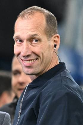 10.10.2025, xsltx, Fussball WM-Qualifikation 2026, Deutschland - Luxemburg v.l. Trainer Coach Jeff Strasser (Luxemburg) (DFL DFB REGULATIONS PROHIBIT ANY USE OF PHOTOGRAPHS as IMAGE SEQUENCES and or QUASI-VIDEO) Sinsheim