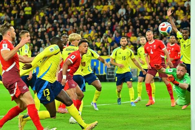 Strawberry Arena, Solna, Sweden, Oct 10th 2025: Viktor Johansson ( Sweden) in the FIFA World Cup, WM, Weltmeisterschaft, Fussball Qualifiers game on October 10th 2025 between Sweden and Switzerland at Strawberry Arena in Solna, Sweden (Peter Sonander SPP) Copyright: xPeterxSonander SPPx Sportspressphoto_SPR40720