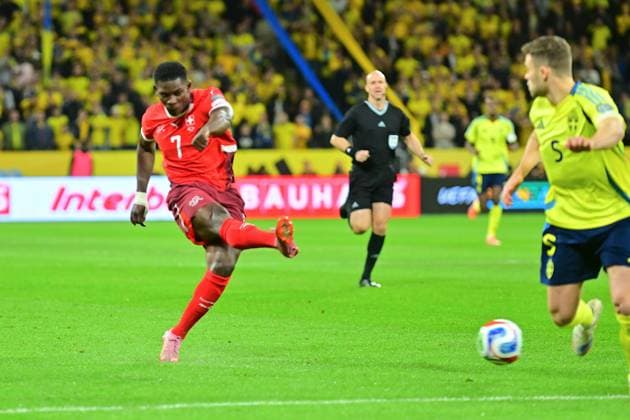 Strawberry Arena, Solna, Sweden, Oct 10th 2025: Breel Donald Embolo (7 Switzerland) in the FIFA World Cup, WM, Weltmeisterschaft, Fussball Qualifiers game on October 10th 2025 between Sweden and Switzerland at Strawberry Arena in Solna, Sweden (Peter Sonander SPP) Copyright: xPeterxSonander SPPx Sportspressphoto_SPR40722