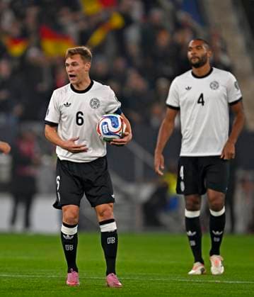 10.10.2025, Fussball WM-Qualifikation Europa 2025 26, 7.Spieltag, Deutschland - Luxemburg, in der PreZero-Arena (Sinsheim). v.l. Joshua Kimmich (Deutschland) und Jonathan Tah (Deutschland)