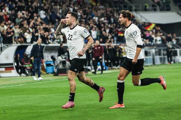 Fussball, UEFA European Qualifiers WM Qualifikation Europa Gruppe A - 7.Spieltag Deutschland - Luxemburg 10.10.2025, PreZero Arena Torjubel Deutschland nach dem Tor zum 2-0 durhc David Raum (Deutschland, 22) Sinsheim PreZero Arena Baden-Württemberg Deutschland