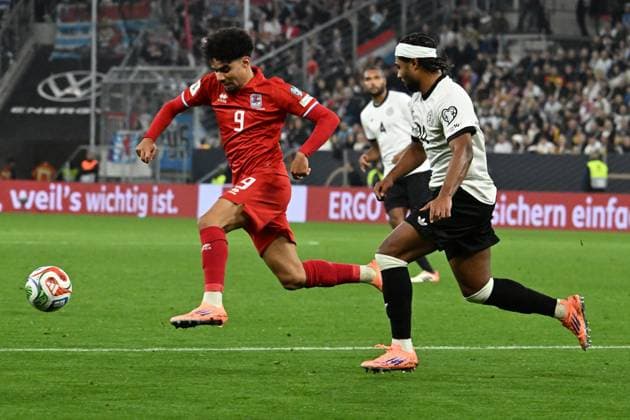10.10.2025, xsltx, Fussball WM-Qualifikation 2026, Deutschland - Luxemburg v.l. Aiman Dardari (Luxemburg) Serge Gnabry (Deutsche Fussball Nationalmannschaft DFB) Zweikampf, Aktion, action, battle for the ball (DFL DFB REGULATIONS PROHIBIT ANY USE OF PHOTOGRAPHS as IMAGE SEQUENCES and or QUASI-VIDEO) Sinsheim