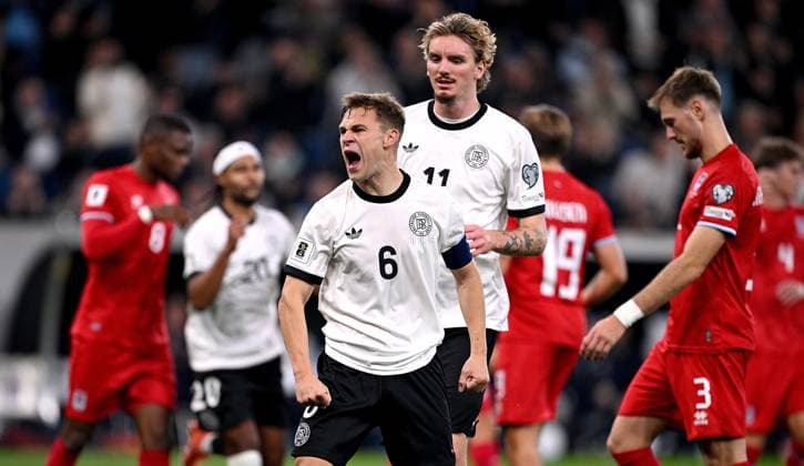Fussball International Qualifikation WM 2026 in Sinsheim Gruppe A 3. Spieltag Deutschland - Luxenburg 10.10.2025 Jubel Deutschland nach dem Elfmeter Tor zum 2 - 0, v. li., Torschuetze Joshua Kimmich mit Nick Woltemade