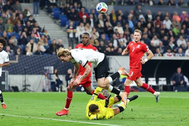 Nick Woltemade 11 (Deutschland) scheitert an Anthony Moris 1 (Luxemburg), Deutschland vs. Luxemburg, Fussball, WM-Qualifikation, 10.10.2025 Sinsheim Baden-Wuerttemberg Deutschland