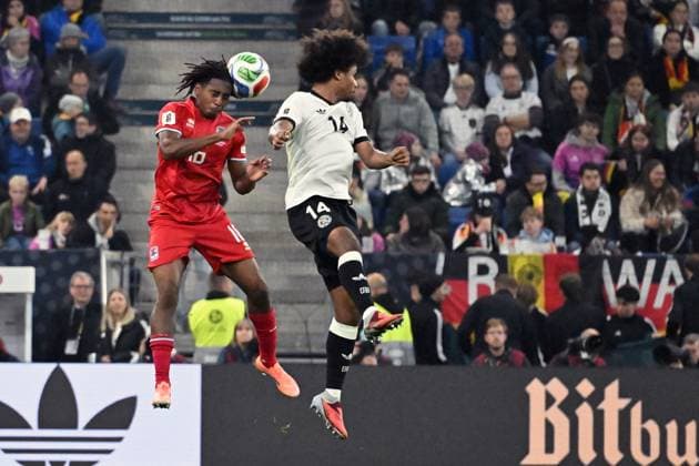 10.10.2025, xsltx, Fussball WM-Qualifikation 2026, Deutschland - Luxemburg v.l. Leandro Barreiro (Luxemburg) Karim Adeyemi (Deutsche Fussball Nationalmannschaft DFB) Zweikampf, Aktion, action, battle for the ball (DFL DFB REGULATIONS PROHIBIT ANY USE OF PHOTOGRAPHS as IMAGE SEQUENCES and or QUASI-VIDEO) Sinsheim