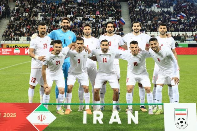 RUSSIA, VOLGOGRAD - OCTOBER 10, 2025: Players of Team Iran pose for a group photo before a friendly football match between the Russian and the Iranian men s national football teams at Volgograd Arena International Football Friendly: Russia Vs Iran  - ZUMAt113 20251010_zaa_t113_395 Copyright: xDmitryxRogulinx