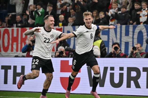 Jubel 4:0 Joshua Kimmich (Deutschland), David Raum (Deutschland), v.re. 10.10.2025, FIFA WM Qualifikation Europa 2025 26, 7. Spieltag Deutschland - Luxemburg Sinsheim PreZero-Arena Nordrhein Westfalen Deutschland