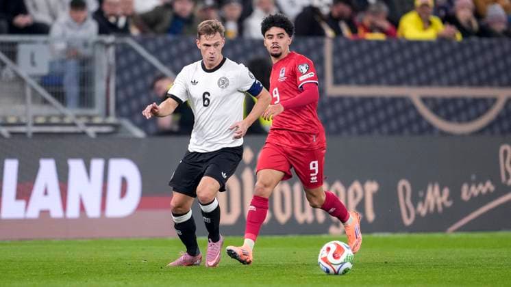 v.li.: Joshua Kimmich (Deutschland, 6), Aiman Dardari (Luxemburg, 9), Aktion, Action, Spielszene, 10.10.2025, Sinsheim (Deutschland), Fussball, WM-Qualifikation, Deutschland - Luxemburg, THE EVENT REGULATIONS PROHIBIT ANY USE OF PHOTOGRAPHS AS IMAGE SEQUENCES AND OR QUASI-VIDEOS.