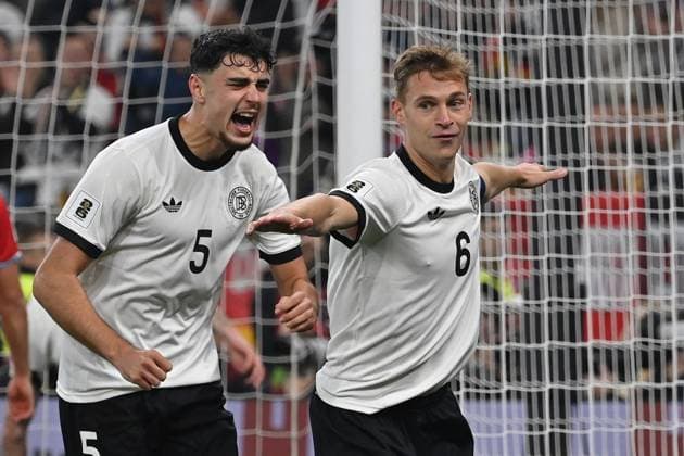 10.10.2025, xjrdrx, Fussball WM-Qualifikation 2026, Deutschland - Luxemburg v.l. Torjubel nach dem Tor zum celebrating the goal celebrate 4:0 durch Joshua Kimmich (Deutsche Fussball Nationalmannschaft DFB) (DFL DFB REGULATIONS PROHIBIT ANY USE OF PHOTOGRAPHS as IMAGE SEQUENCES and or QUASI-VIDEO) Sinsheim