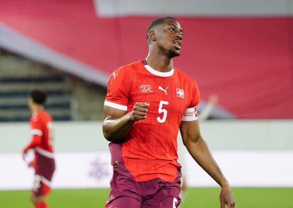10.10.2025 Luzern Schweiz Swissporarena Fussball Herren European Under-21 Championship Schweiz-Island. Bild : Roggerio Nyakossi (SUI) Aktion Einzelbild