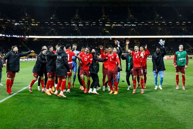 STOCKHOLM, SVERIGE 20251010 Schweiz jublar efter vinsten under fredagens fotbollsmatch i VM-kvalet mellan Sverige och Schweiz pa Strawberry arena, oktober 10, 2025 i Stockholm, Sverige. STOCKHOLM SVERIGE x60160x Copyright: xStefanxJerrevang TTx VM-KVAL SVERIGE-SCHWEIZ
