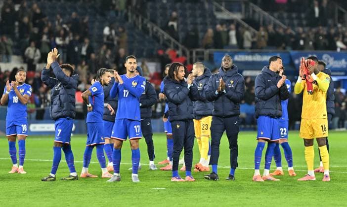 France v Azerbaijan - FIFA World Cup, WM, Weltmeisterschaft, Fussball 2026 Qualifying PARIS, FRANCE - OCTOBER 10: Players of France applaud their supporters after the FIFA World Cup 2026 Qualifying Group D match between France and Azerbaijan at Parc des Princes stadium in Paris, France on October 10, 2025. Mustafa Yalcin Anadolu Paris France. Editorial use only. Please get in touch for any other usage.  Copyright: x2025xAnadoluxMustafaxYalcinx