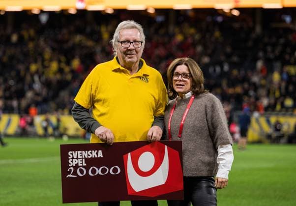 251010 CEO Anna Johnson from Svenska Spel during the FIFA World Cup, WM, Weltmeisterschaft, Fussball Qualifier football match between Sweden and Switzerland on October 10, 2025 in Stockholm. Photo: Simon Hastegard BILDBYRAN kod SH JM0740 bbeng fotboll football soccer fotball vm-kval kval fifa world cup qualifier qualifier qualification sverige sweden sverige a schweiz switzerland Copyright: SIMONxHASTEGARD BB251010SH091
