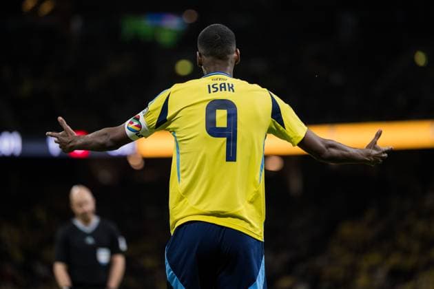 251010 Alexander Isak of Sweden during the FIFA World Cup, WM, Weltmeisterschaft, Fussball Qualifier football match between Sweden and Switzerland on October 10, 2025 in Stockholm. Photo: Jesper Zerman BILDBYRAN kod JZ JM0740 bbeng fotboll football soccer fotball vm-kval kval fifa world cup qualifier qualifier qualification sverige sweden sverige a schweiz switzerland Copyright: JESPERxZERMAN BB251010JZ126