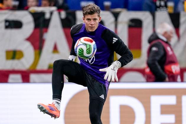 Finn Dahmen (Torwart, Deutschland, 21), am Ball, Einzelbild, Einzelfoto, Aktion, Action, 10.10.2025, Sinsheim (Deutschland), Fussball, WM-Qualifikation, Deutschland - Luxemburg, THE EVENT REGULATIONS PROHIBIT ANY USE OF PHOTOGRAPHS AS IMAGE SEQUENCES AND OR QUASI-VIDEOS.