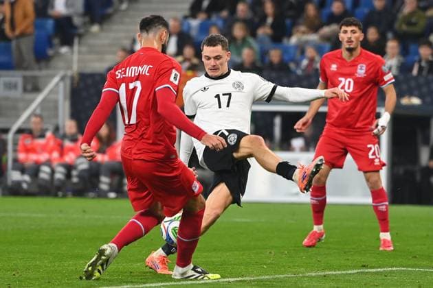 Florian WIRTZ (GER), Aktion,Zweikampf gegen Vahid Selimovic (LUX),Strafraumszene. Fussball Laenderspiel, WM Qualifikation Gruppe A Spieltag 07 Deutschland (GER) - Luxemburg (LU) 4-0 am 10.10.2025, PreZero Arena Sinsheim