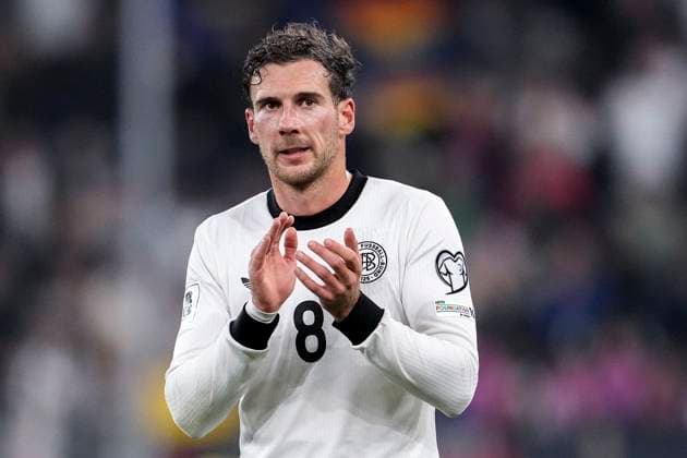 Leon Goretzka (Deutschland, 8) klatscht in die Hände, Einzelbild, Einzelfoto, Aktion, Action, Jubel nach dem Schlusspfiff, Freude über den Sieg, Sieger, Gewinner, jubelt, jubeln, fröhlich, positiv, freut sich, freuen, optimistisch, 10.10.2025, Sinsheim (Deutschland), Fussball, WM-Qualifikation, Deutschland - Luxemburg, THE EVENT REGULATIONS PROHIBIT ANY USE OF PHOTOGRAPHS AS IMAGE SEQUENCES AND OR QUASI-VIDEOS.