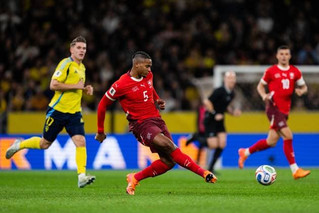 251010 Manuel Akanji of Switzerland during the FIFA World Cup, WM, Weltmeisterschaft, Fussball Qualifier football match between Sweden and Switzerland on October 10, 2025 in Stockholm. Photo: Joel Marklund BILDBYRAN kod JM JM0740 bbeng fotboll football soccer fotball vm-kval kval fifa world cup qualifier qualifier qualification sverige sweden sverige a schweiz switzerland Copyright: JOELxMARKLUND BB251010JM160