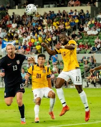 Oct 10, 2025. Kevin RodroÂ­guez (13) of the Ecuador Soccer Team vs US MenÃ¢â‚¬â ¢s Soccer Team in action vs Ecuador at Q2 stadium in Austin Texas. The USMST ties Ecuador 1-1. CSM Austin USA - ZUMAc04_ 20251010_zma_c04_045 Copyright: xRobertxBackmanx